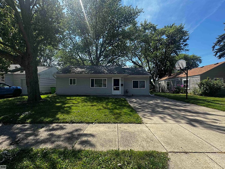 1st image of 26621 Kathy St