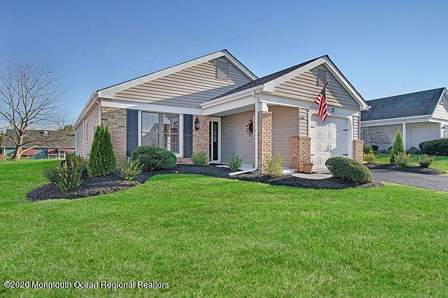 1st image of 25 Woodstock Lane