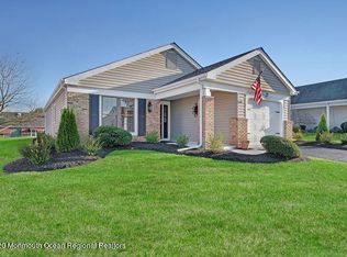 25 Woodstock Ln, Manchester Township, NJ 08759