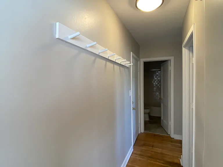 609 Dale St N #1 — Photo 5