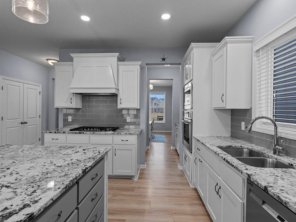 1st image of 2563 Jaber Ave NE
