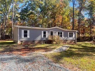 152 Lester Dr, Lexington, NC 27292