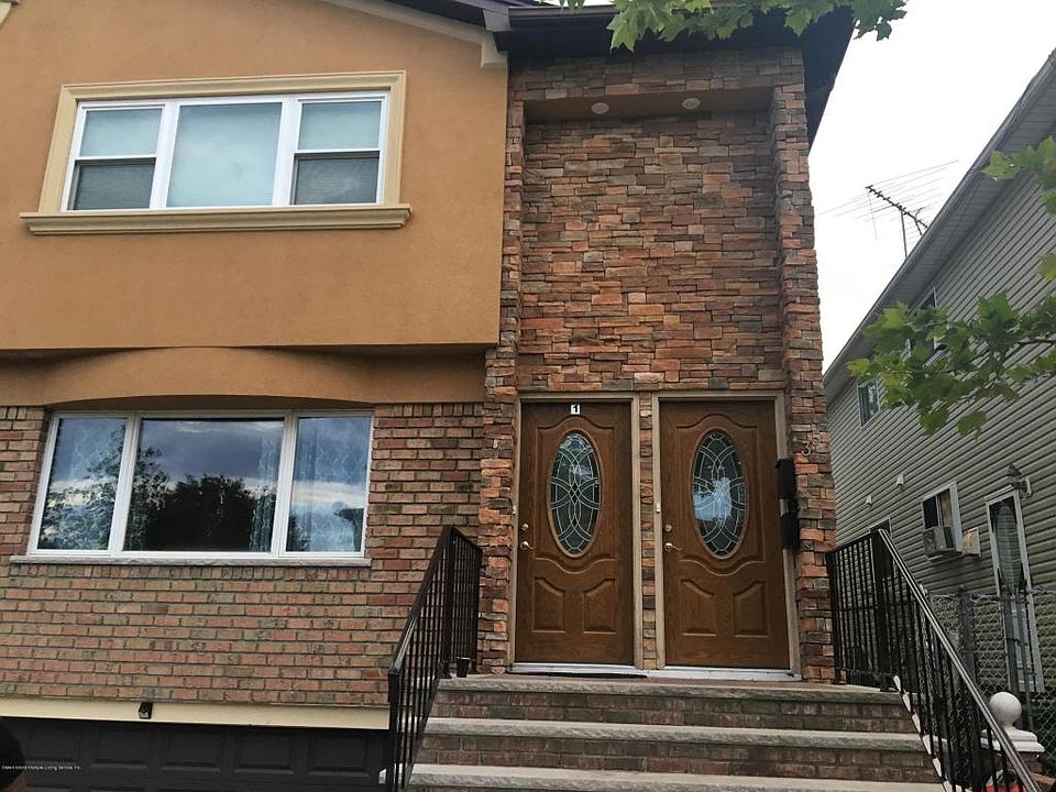 1st image of 35 Cedarwood Ct