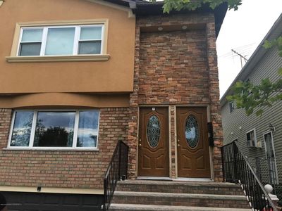 35 Cedarwood Ct, Staten Island, NY, 10303