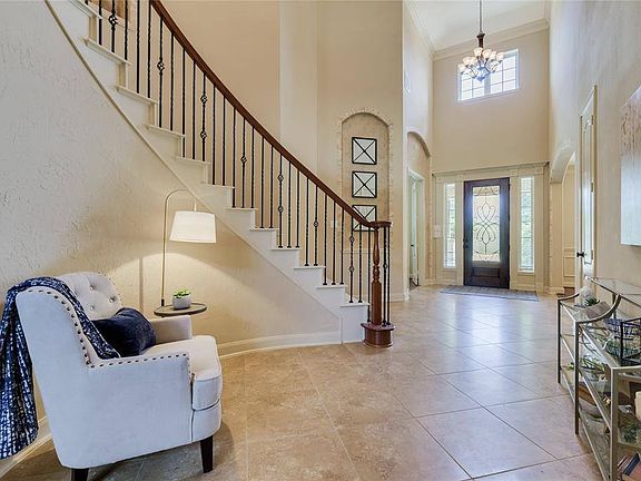 3rd image of 26302 Pleasant Knoll Ln