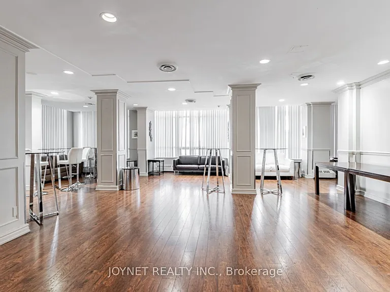 7 Bishop Ave #2205 — Photo 9