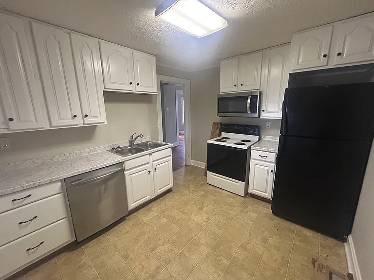 232 S Bartow St — Photo 6