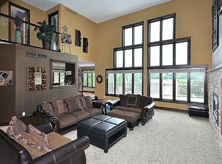 7932 Orchid Ln N, Maple Grove, MN 55311