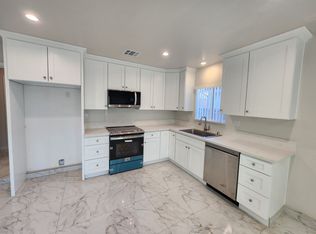 9320 Cayuga Ave, Sun Valley, CA 91352