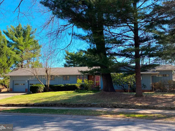 122 Cherry Ridge Rd, State College, PA 16803