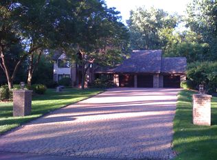 6741 Beach Rd, Eden Prairie, MN 55344