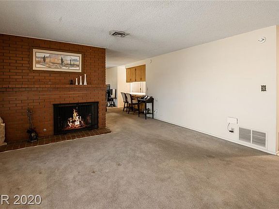 5th image of 901 Ironwood Dr