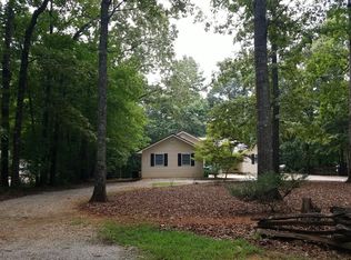 3841 Russell Pointe Dr, Elberton, GA 30635