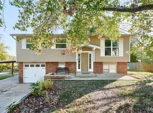 1093 Orchard Trl, Pevely, MO 63070