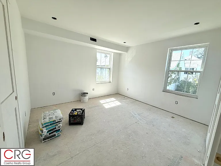 140 Summer St #1 — Photo 15