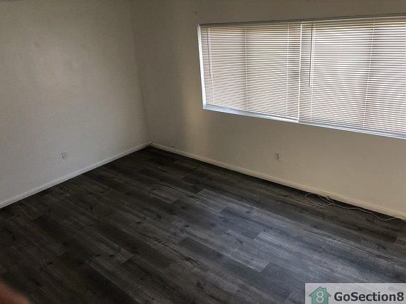 5th image of 2829 E Sawyer St APT D