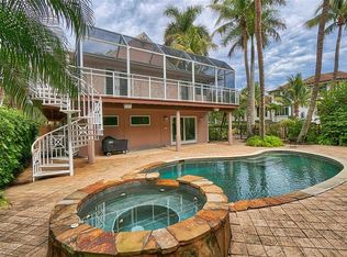 1720 Gulf Shore Blvd S, Naples, FL 34102