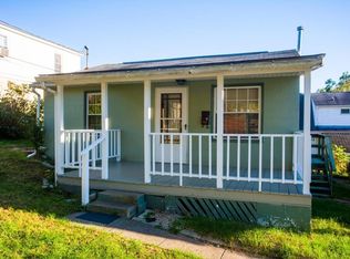 203 1/2 Naomi St, Fairmont, WV 26554