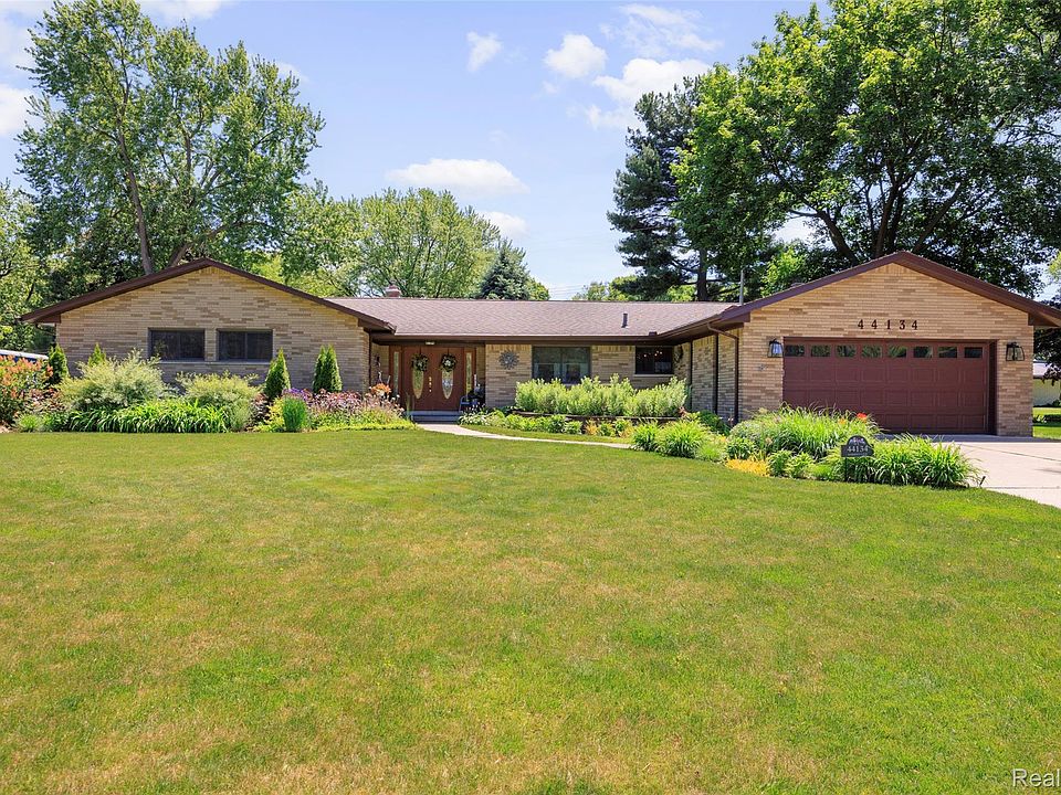 1st image of 44134 Harmony Ln