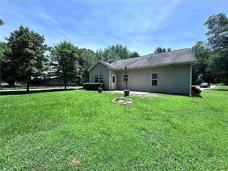 2660 Dr Bramblett Rd — Photo 17