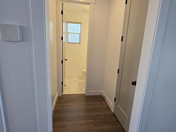 5th image of 332 W Rocky Creek Way