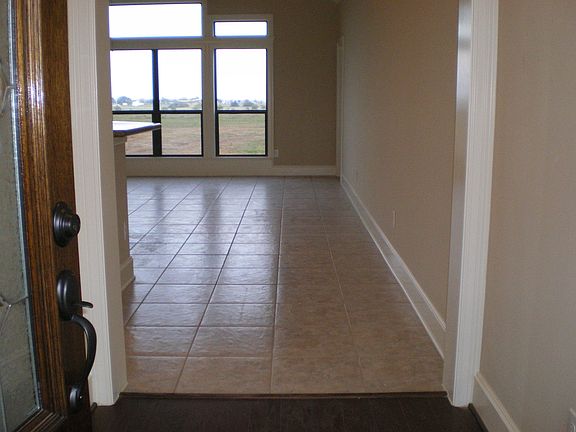 3rd image of 5402 Colony Dr