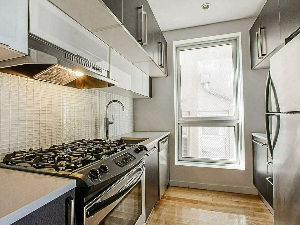 1st image of 25 Montrose Ave APT 506