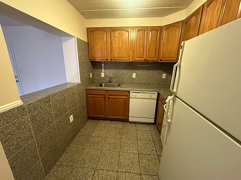 993 Massachusetts Ave #310 — Photo 6