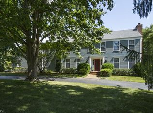 7 Fox Run, Tewksbury Township, NJ 07830