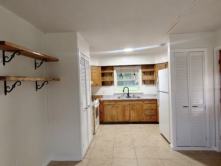 43648 S Island Dr #1 — Photo 15