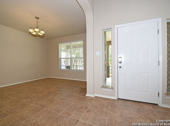 4th image of 425 Eldridge Dr