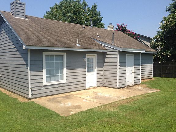2nd image of 5904 Hickory Nutt Ln