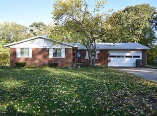 58420 Valley View Dr, Elkhart, IN 46517