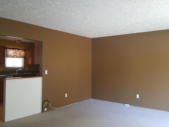 3rd image of 2035 Peggy Pl