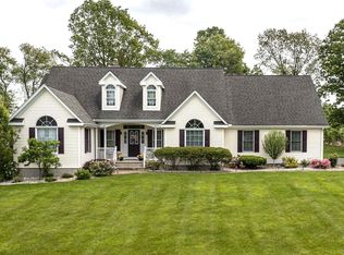 45 Gilbert Ln, South Windsor, CT 06074