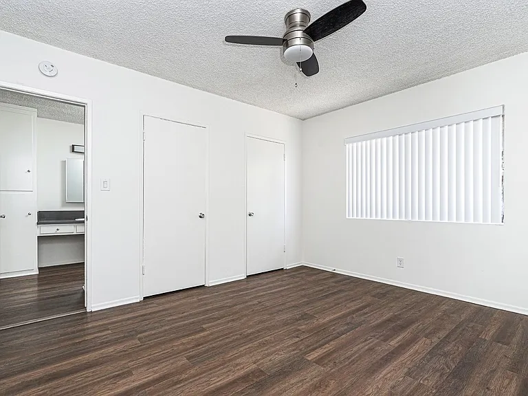 1132 Rosedale Ave — Photo 15