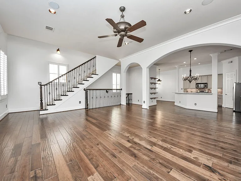 710 Jackson Hill St — Photo 17