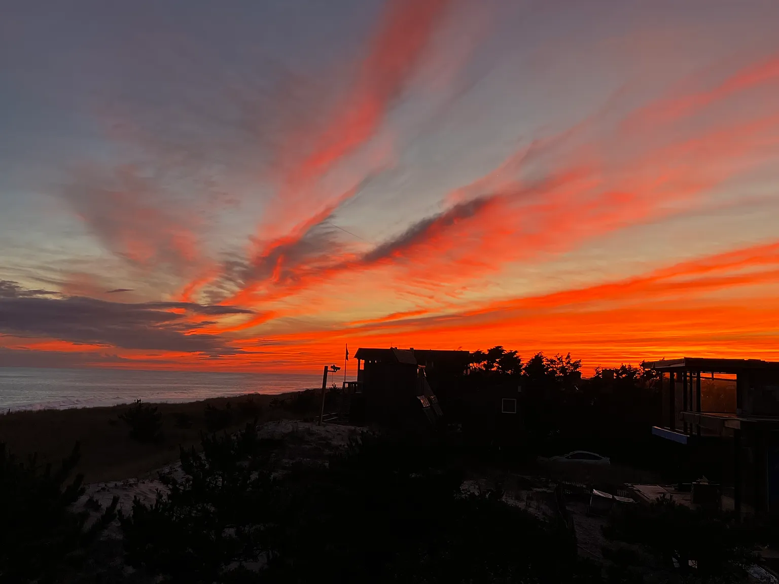 Magnificent views from this Oceanfront Amagansett — Photo 4