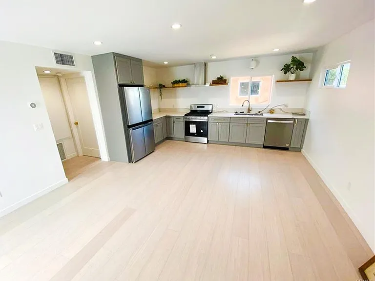 2318 Fernleaf St #2320 — Photo 2