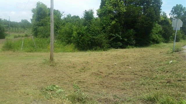1st image of 2340 Newsom Ln
