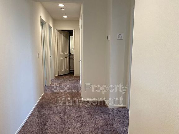 4th image of 24288 Bay Laurel Ave