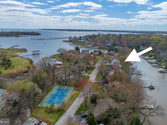 3rd image of 1010 Sandpiper Ln