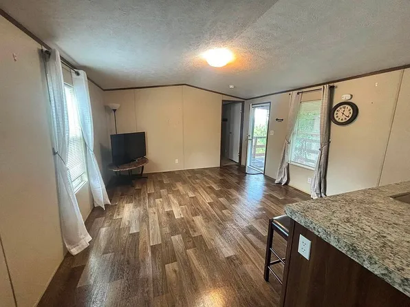 119 Payne Ln, Jellico, TN 37762