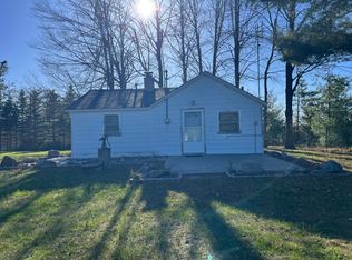 2555 W Thumb Lake Rd, Vanderbilt, MI 49795
