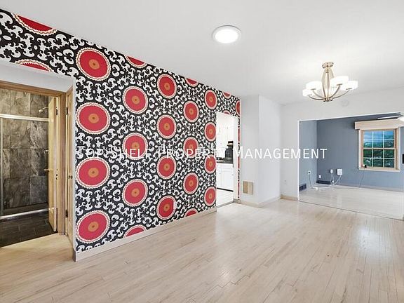2nd image of 502 Lacona Ave