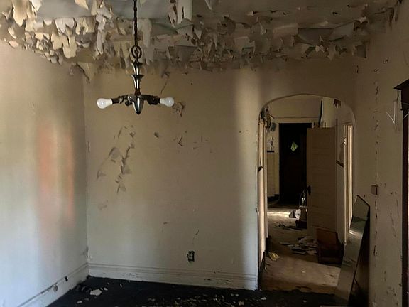 4th image of 1297-1299 W 15th Ave