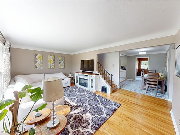 2nd image of 1690 Byron Dr
