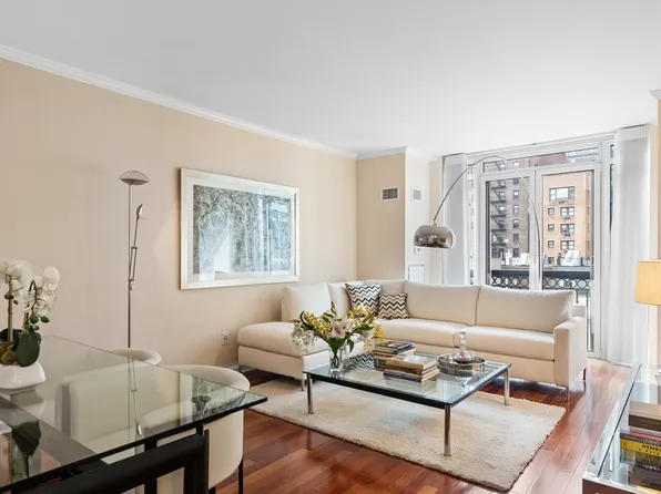 400 East 51st Street image 1 of 10