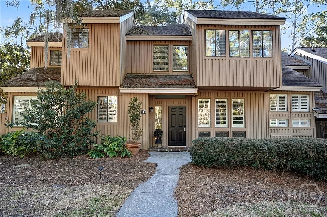 4 bed, 3.0 bath, 1747 sqft, $4,800 — Photo 1