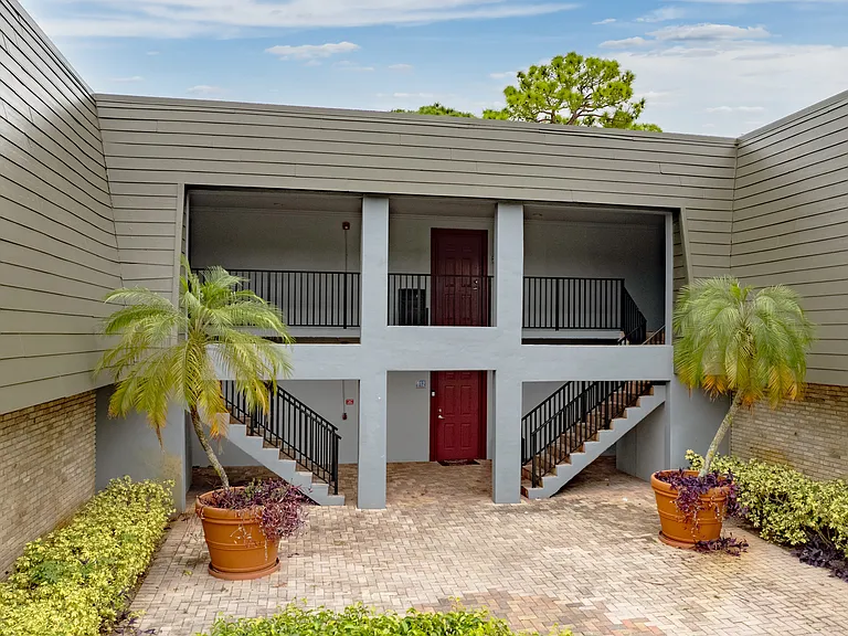 4120 at Palm Beach Gardens — Photo 23
